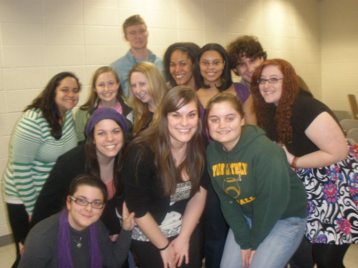 25028 1232834228999 1473450215 30551179 4416340 n.jpg