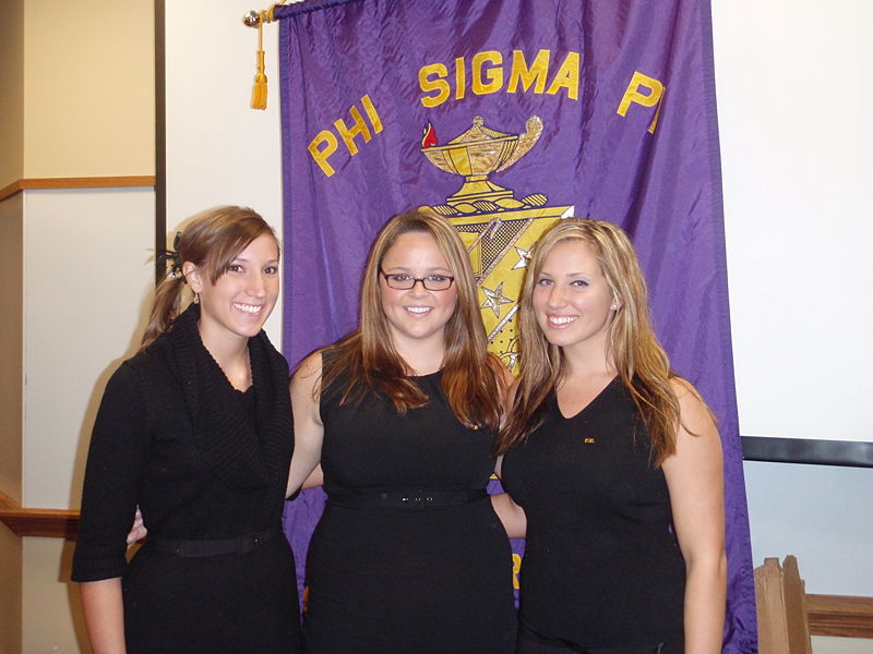 File:Dino Family.jpg